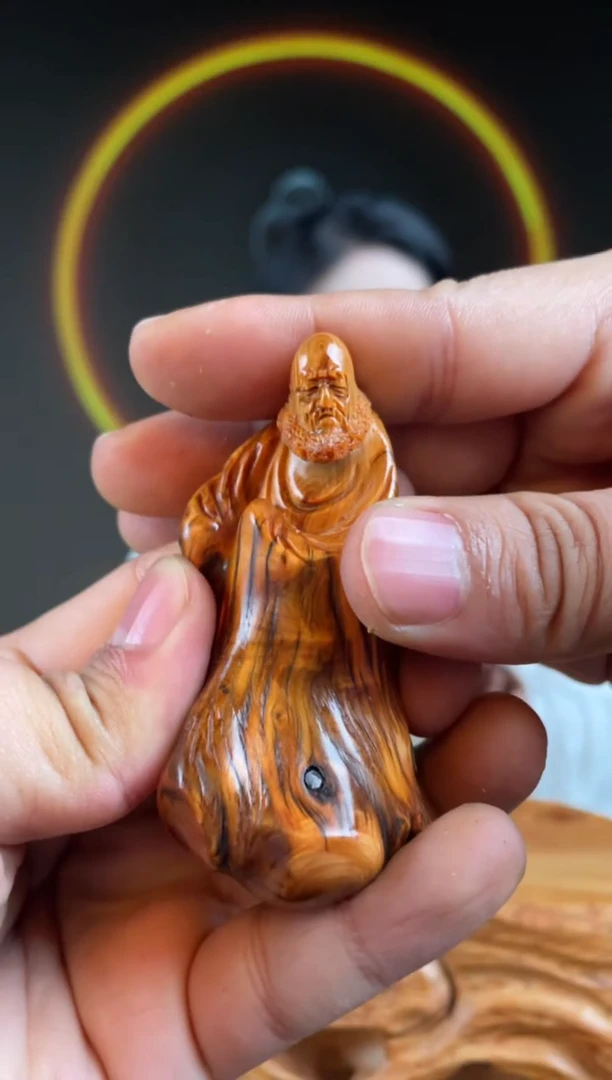 柏木（崖柏）手工摆件,先抢先得! 编号:406