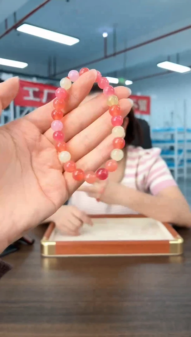 无合金【慧慧甄选】高端轻奢手链多样性发货LQ2716S