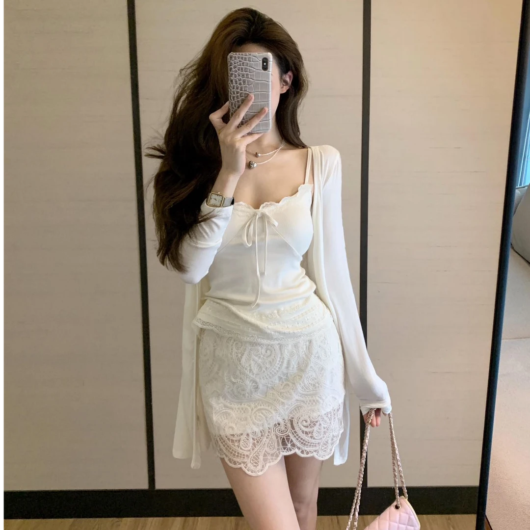 性感辣妹秋季时尚套装气质显瘦吊带白色开衫性感辣妹半裙三件套女