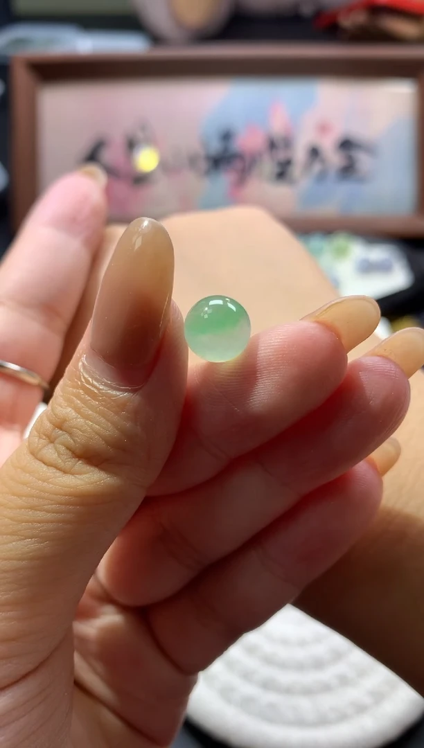 定制翡翠未镶嵌卡8