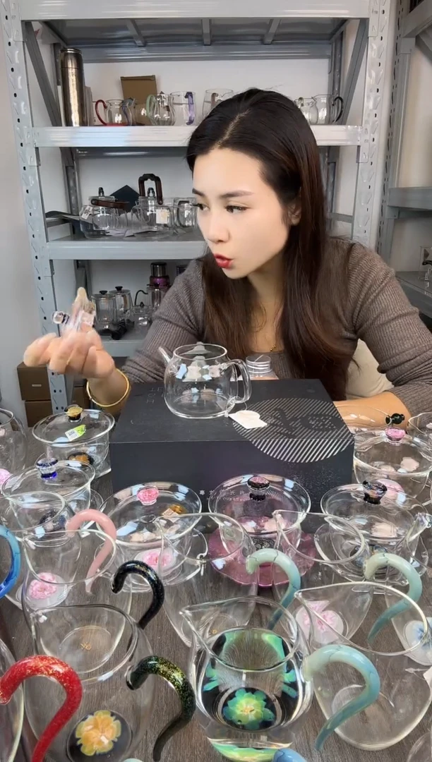 风谜 浅紫色 花语德悦壶