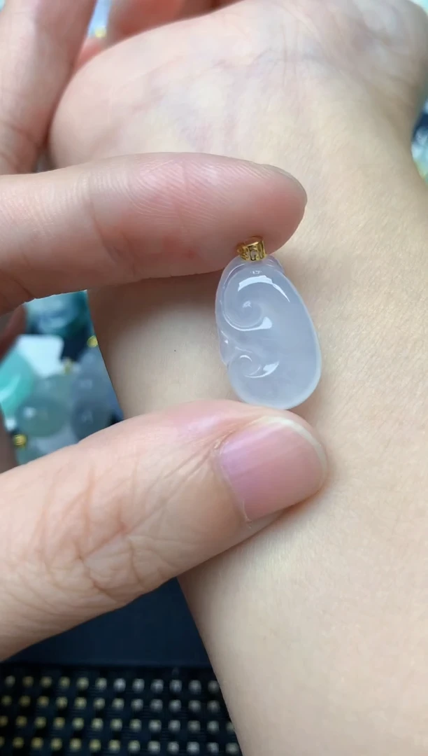 颈饰18K金镶嵌翡翠天然缅甸A货翡翠