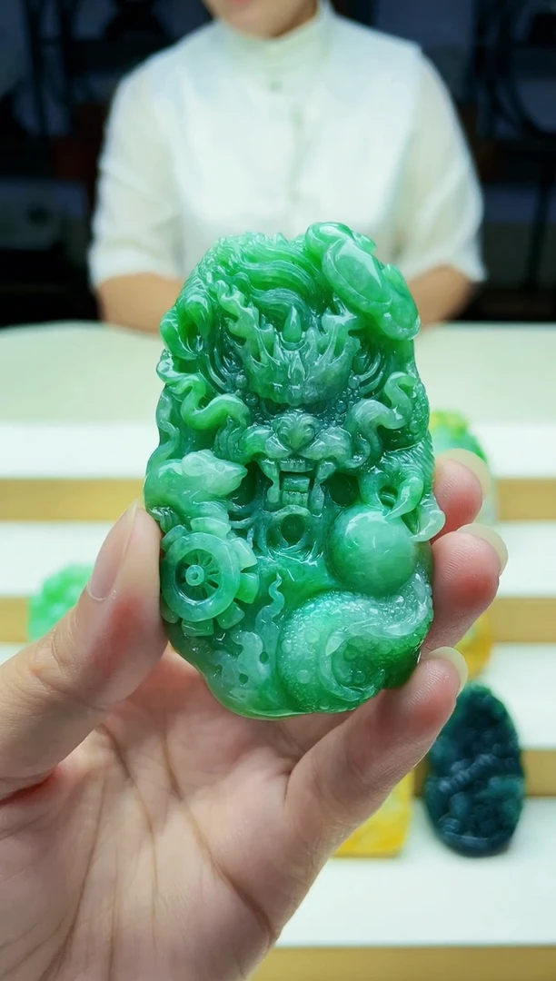未镶嵌定制翡翠毛货09150183