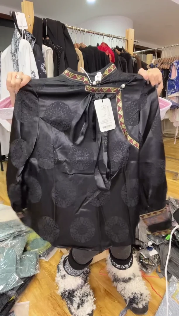 衬衣       M码       80-105斤