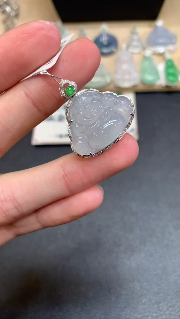 【闪购商品】翡翠颈饰18K金镶嵌佛公【无服务费】