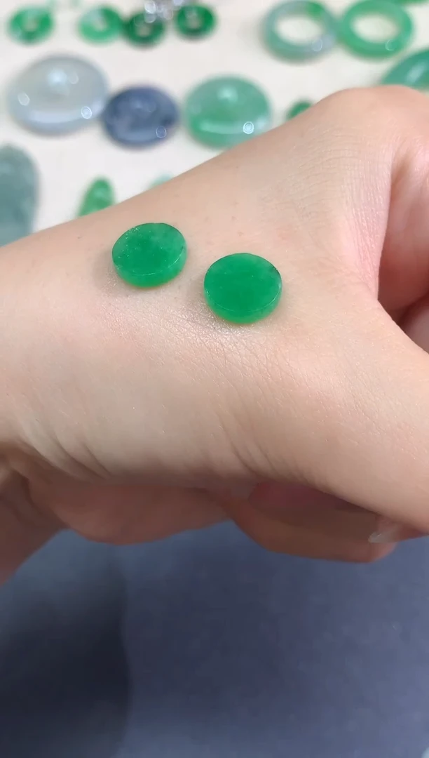 未镶嵌定制翡翠毛货翡翠一对|3980