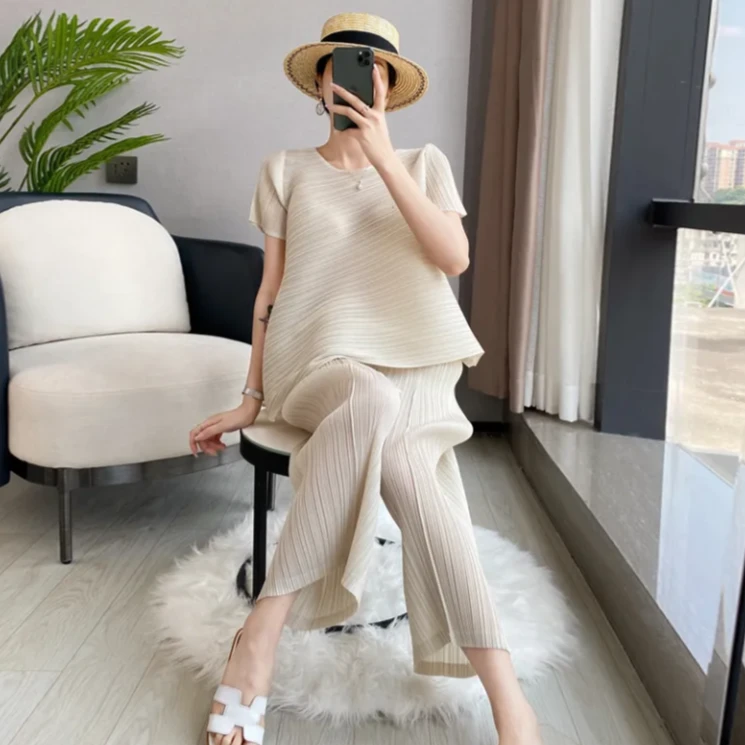 三宅褶皱时尚休闲套装女夏季2025新款不规则上衣宽松阔腿裤两件套