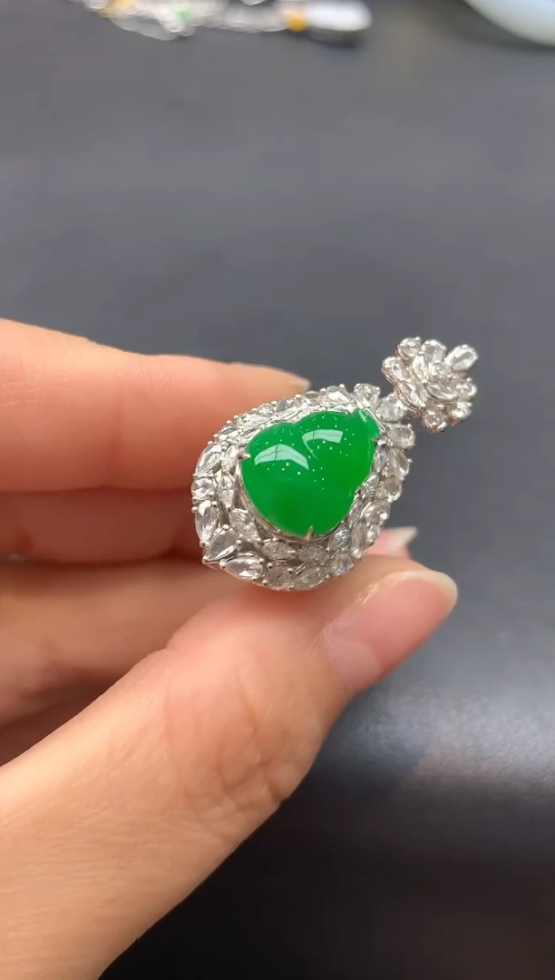 18K金镶嵌戒指翡翠318-雪姐翡翠天天见