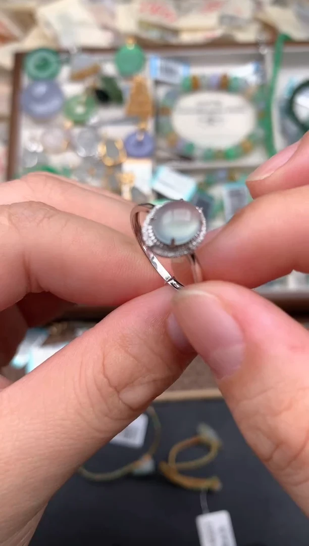 18K金镶嵌挂件翡翠 一