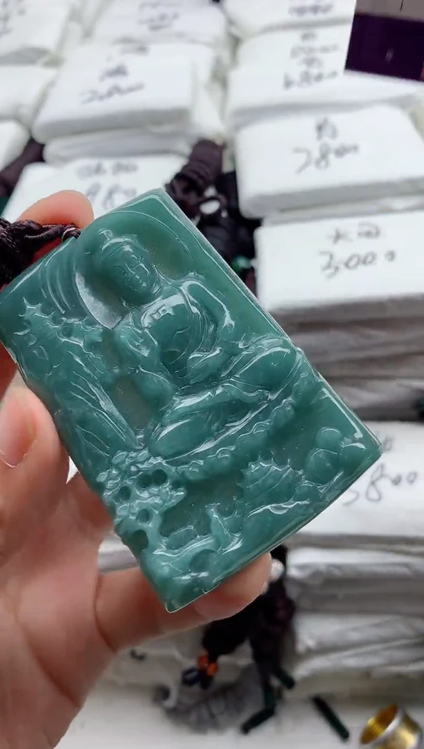 翡翠未镶嵌颈饰88888888