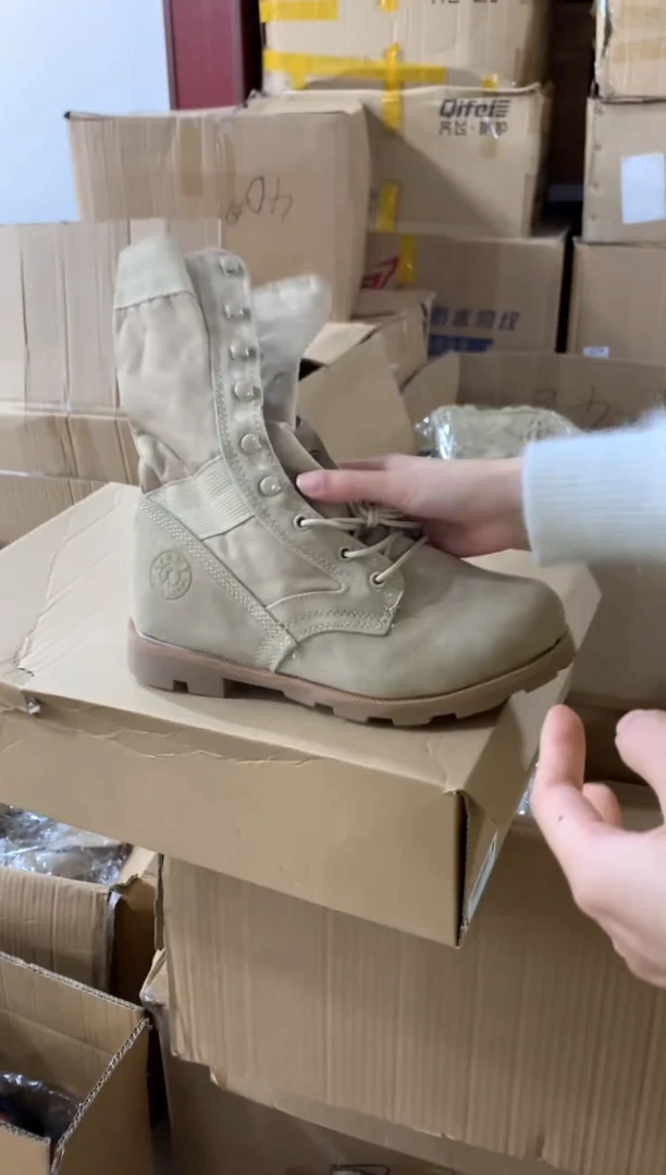 牛皮42码，C高帮大开口 运动鞋码脚胖拍大，外观瑕疵处理 介意勿拍