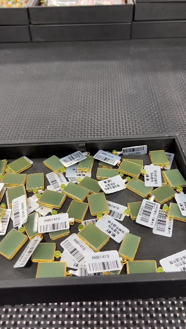 和田玉18K金镶嵌颈饰（多样性发一件）1410