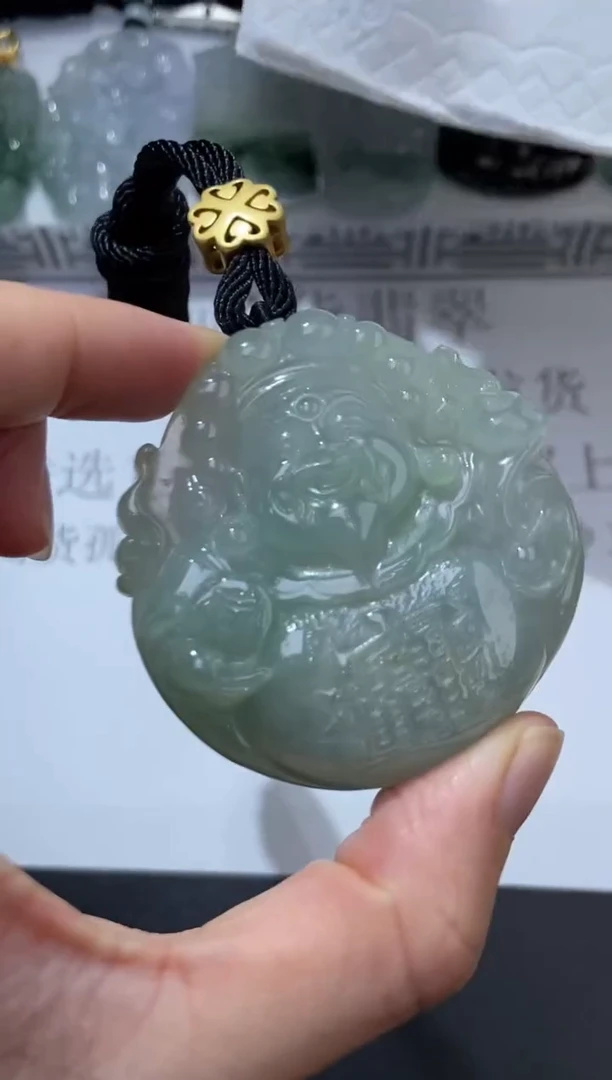 未镶嵌挂件翡翠372442  多人