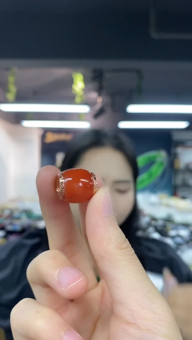 颈饰未镶嵌翡翠多样性发其一颜色微差