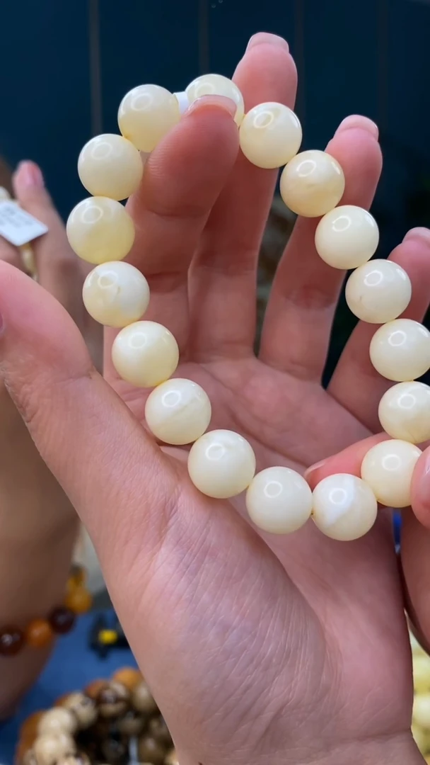 裸石琥珀未镶嵌10/25多样性发其一40