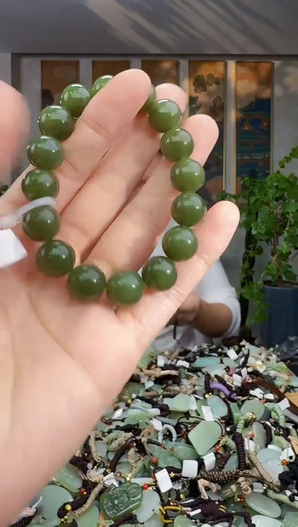 未镶嵌和田玉挂件拍一发一