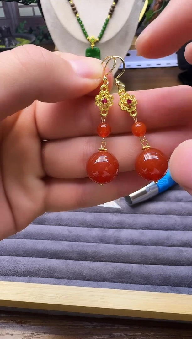 14K金镶嵌南红玛瑙耳饰E251