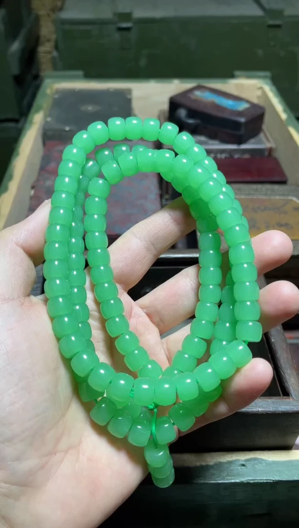 【闪购商品】绿老型珠项链1件