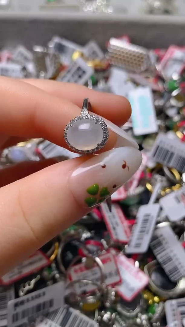 银S925镶嵌戒指翡翠百内无证书