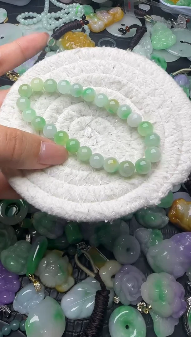 颈饰未镶嵌翡翠缅甸翡翠吊坠