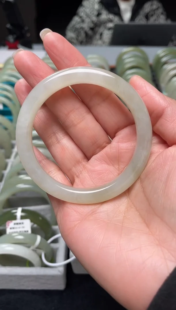 未镶嵌手镯和田玉和田玉青海料手镯56.8mm