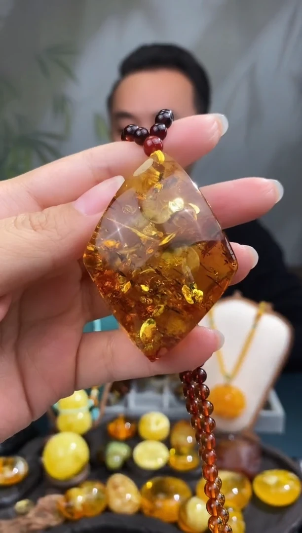 裸石琥珀未镶嵌 基地发货 一物一证 顺丰包邮