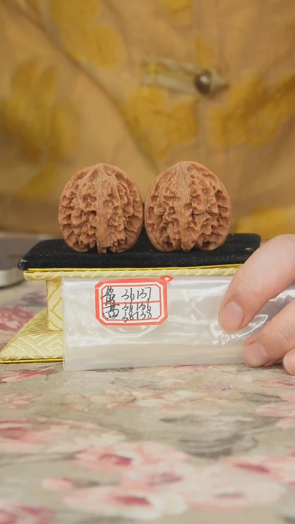 把件文玩核桃苹果园