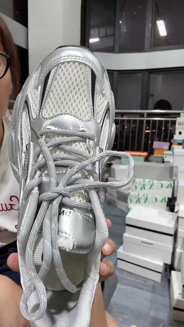 明*/灰色鞋带灰色鞋身厚底38