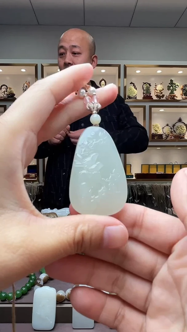 【闪购商品】和田玉颈饰未镶嵌苏