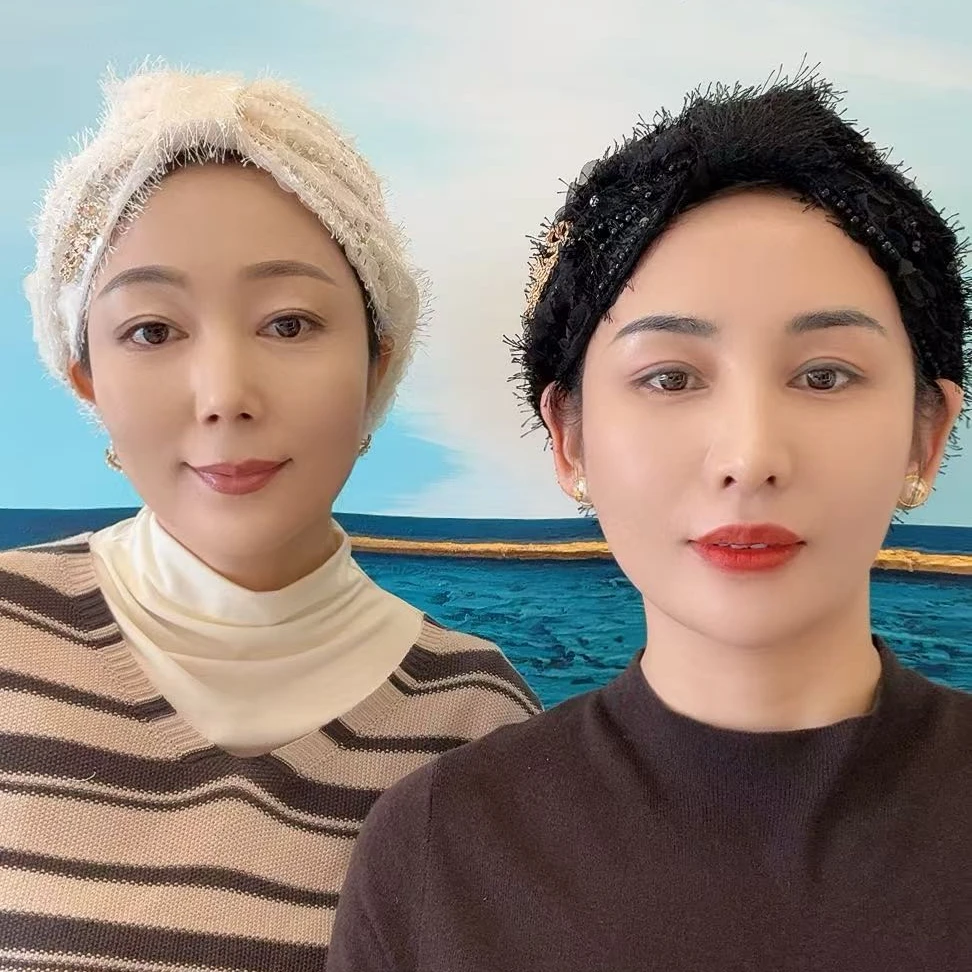 新款洋气重工花瓣波点泡泡沙羽毛糖结羽毛帽子