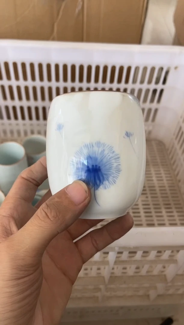 无运费险有瑕疵的摄影的产品有使用过的痕迹有点脏介意勿拍