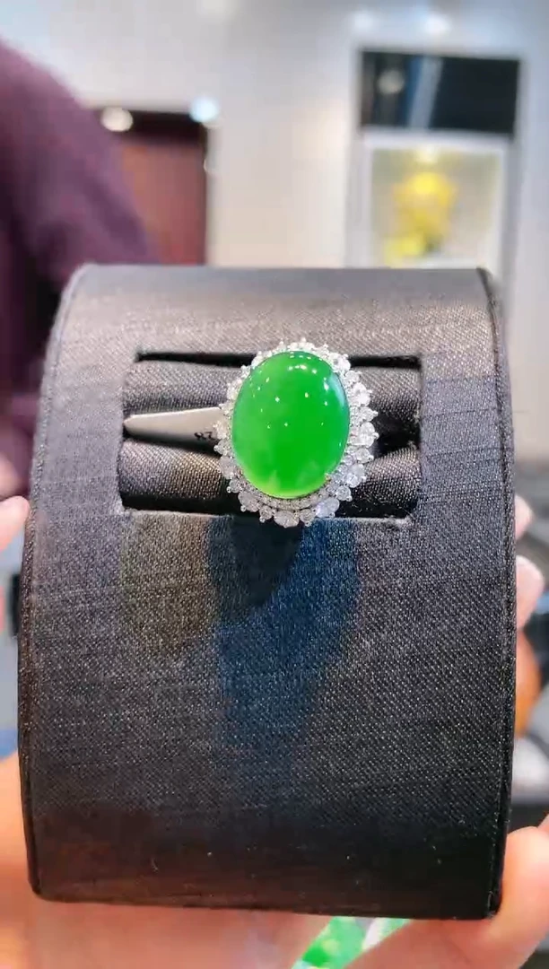 【闪购商品】翡翠颈饰18K金镶嵌A42天然A货翡翠两用款戒指