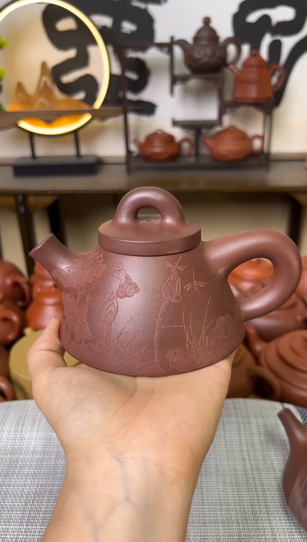 茶壶底槽青A***空霸王石瓢壶刻绘