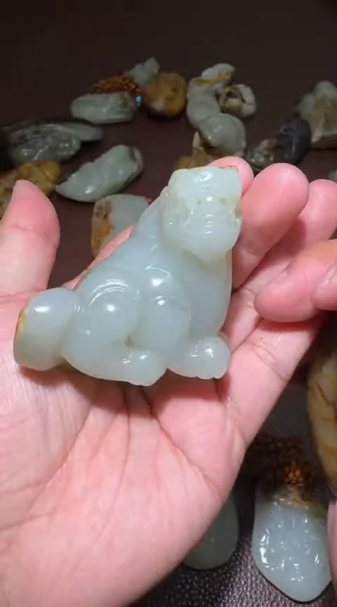 未镶嵌和田玉挂件和田玉