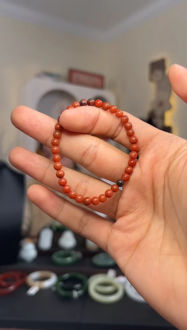 颈饰未镶嵌南红玛瑙好*南红手串