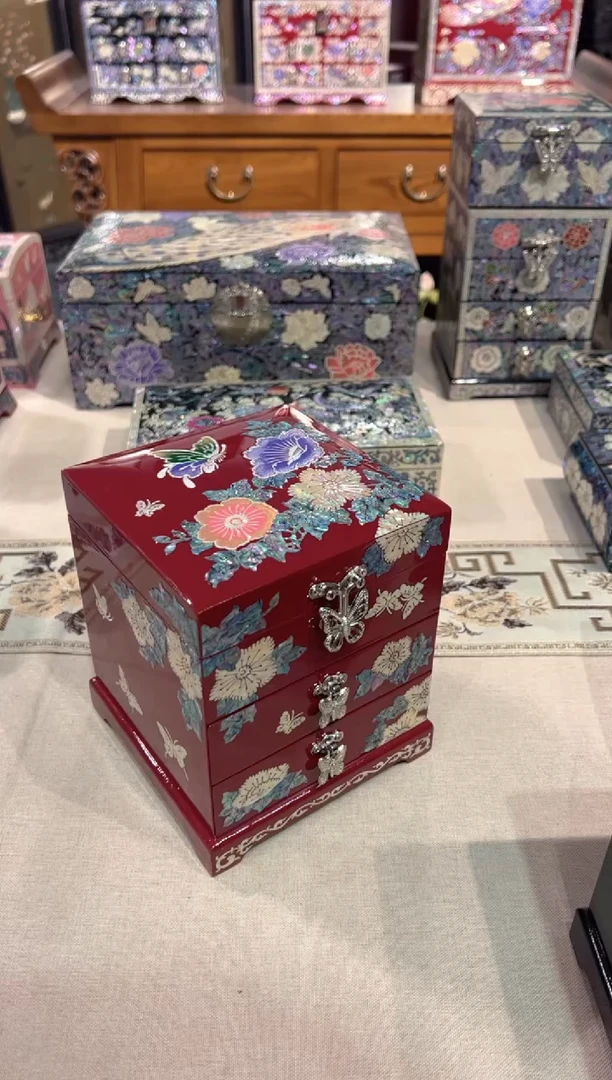 【闪购商品】三层蝶恋花·弘贝雅螺钿漆器文化馆