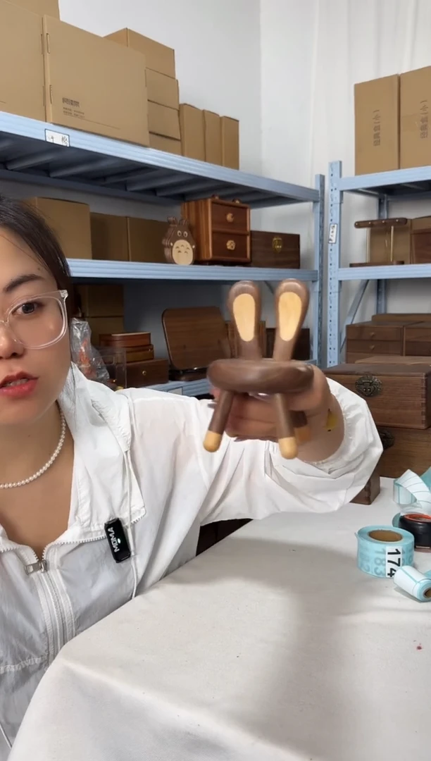 木孤品特价黑胡桃小兔子手机支架