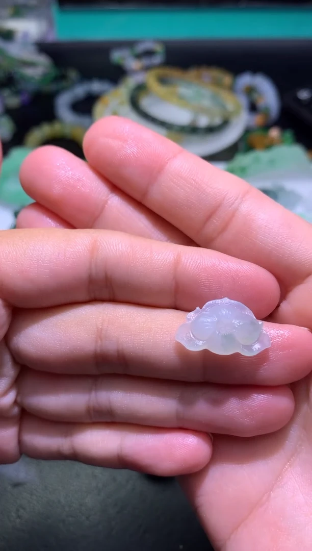 定制翡翠未镶嵌毛货