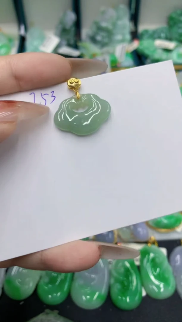 翡翠未镶嵌颈饰号链接111111111