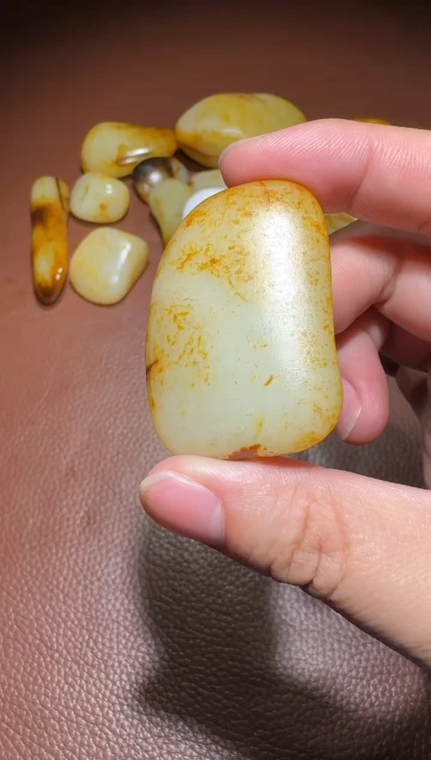 未镶嵌和田玉挂件@****?和田玉