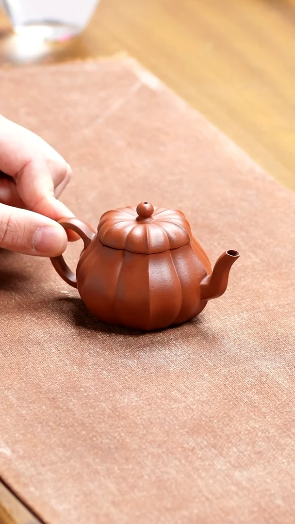 茶壶紫砂五堂  陈伯芳六瓣菱花