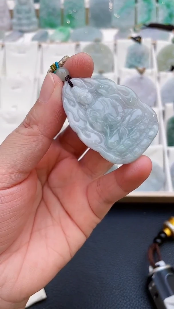 颈饰未镶嵌翡翠天然缅甸翡翠A货240