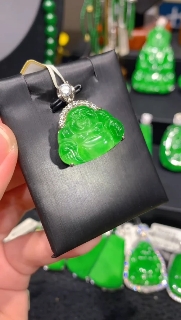 颈饰未镶嵌翡翠5一季