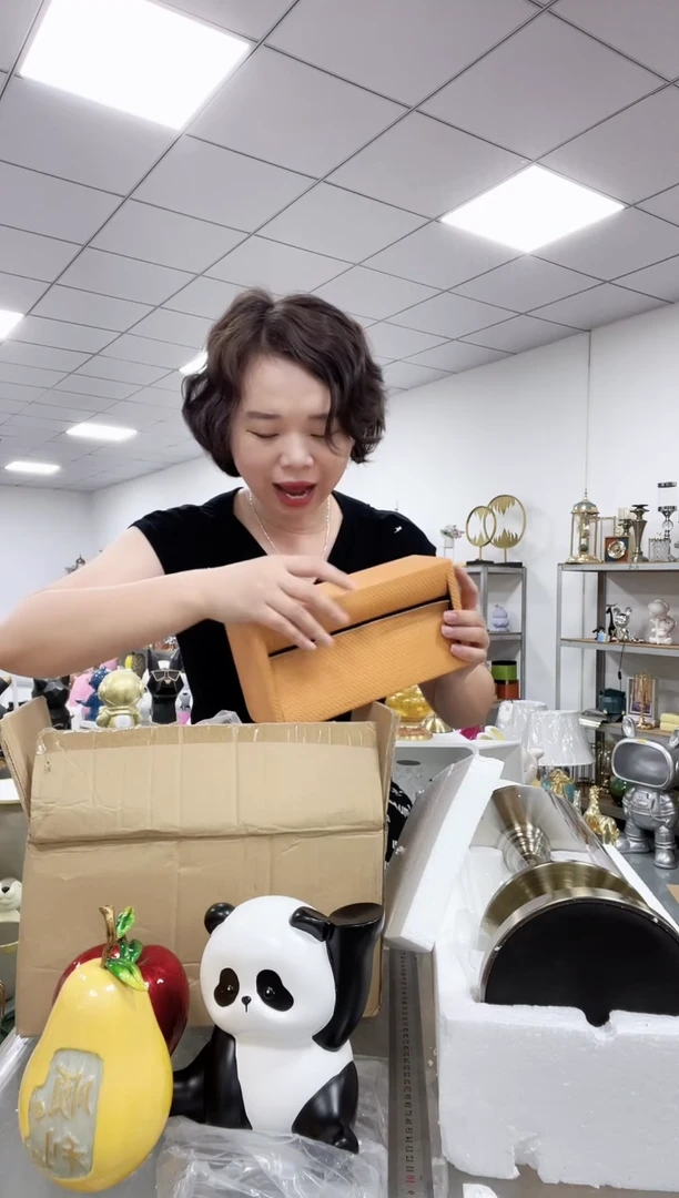 悦美橙色长方形纸巾盒