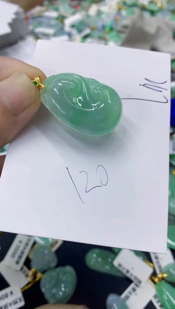 颈饰未镶嵌翡翠翡翠