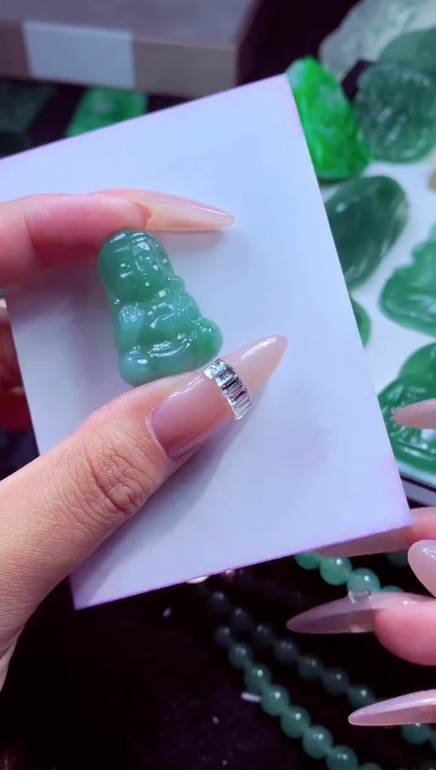 未镶嵌定制翡翠糖**?天然缅甸翡翠A货 基地发货多样性发货其一