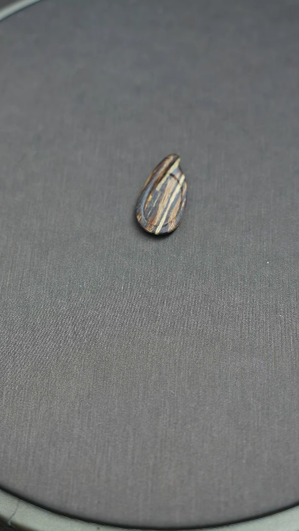 沉香吊坠芽庄沉香白奇楠吊坠0.5克