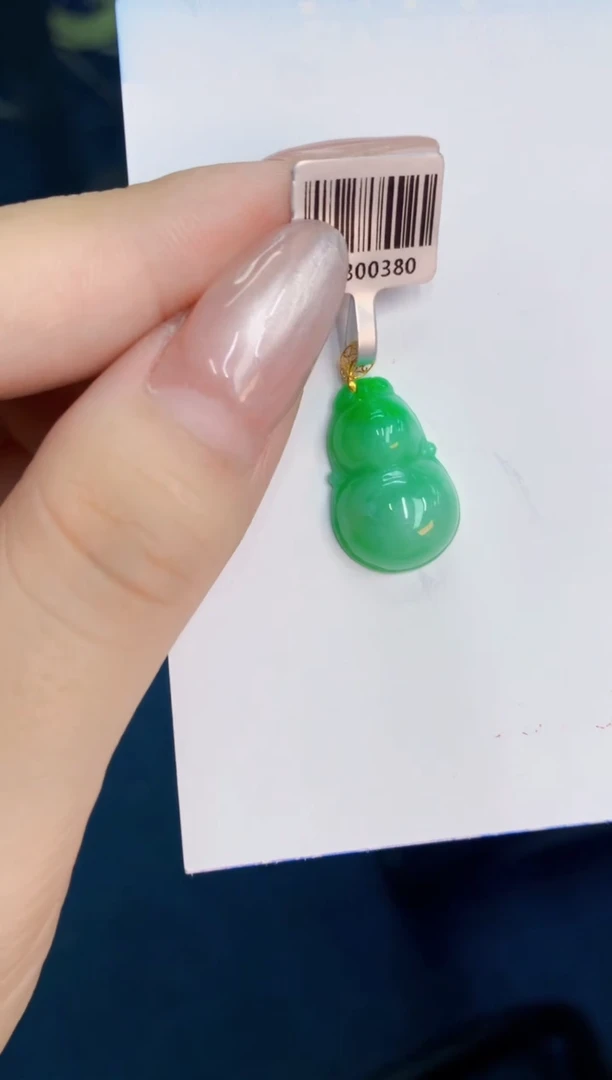 翡翠18K金镶嵌颈饰1
