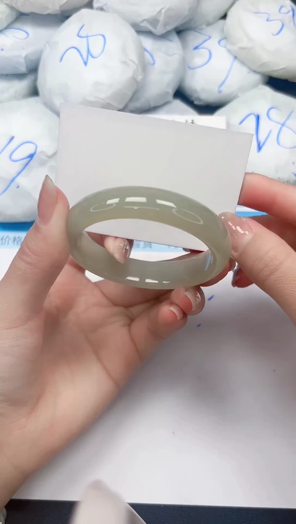 未镶嵌手镯石英质玉A88/5455