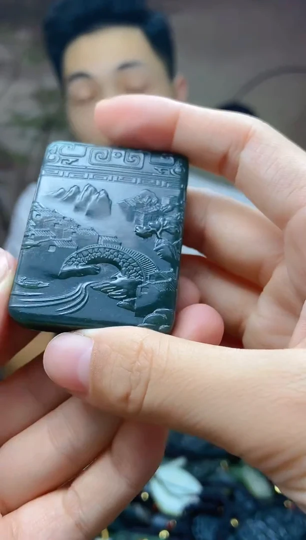 颈饰未镶嵌和田玉1